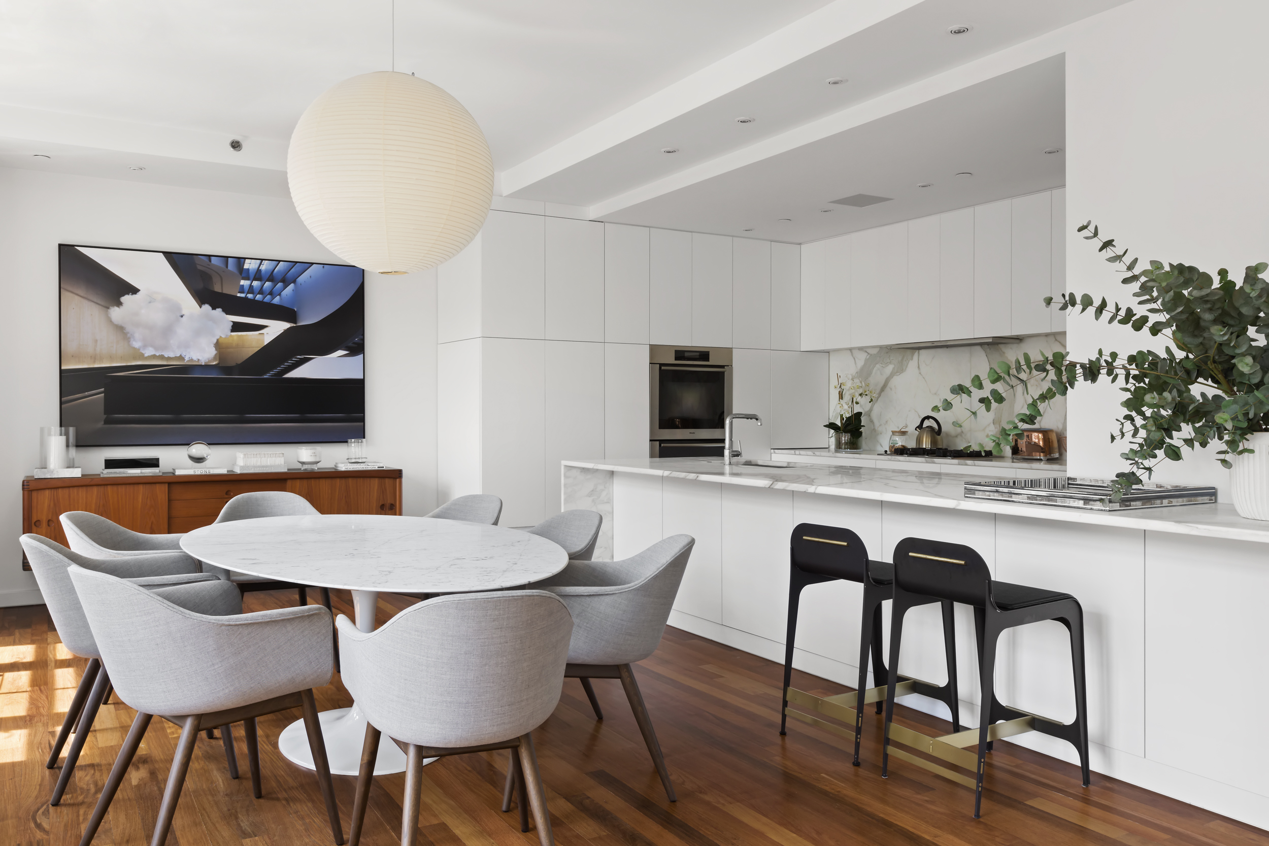744 Greenwich Street, Unit 4 Manhattan, NY 10014 - Photo 11 of 34 a dining room with furniture and wooden floor
