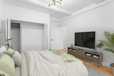 $774,500 | 28 West 69th Street, Unit 6B | Upper West Side