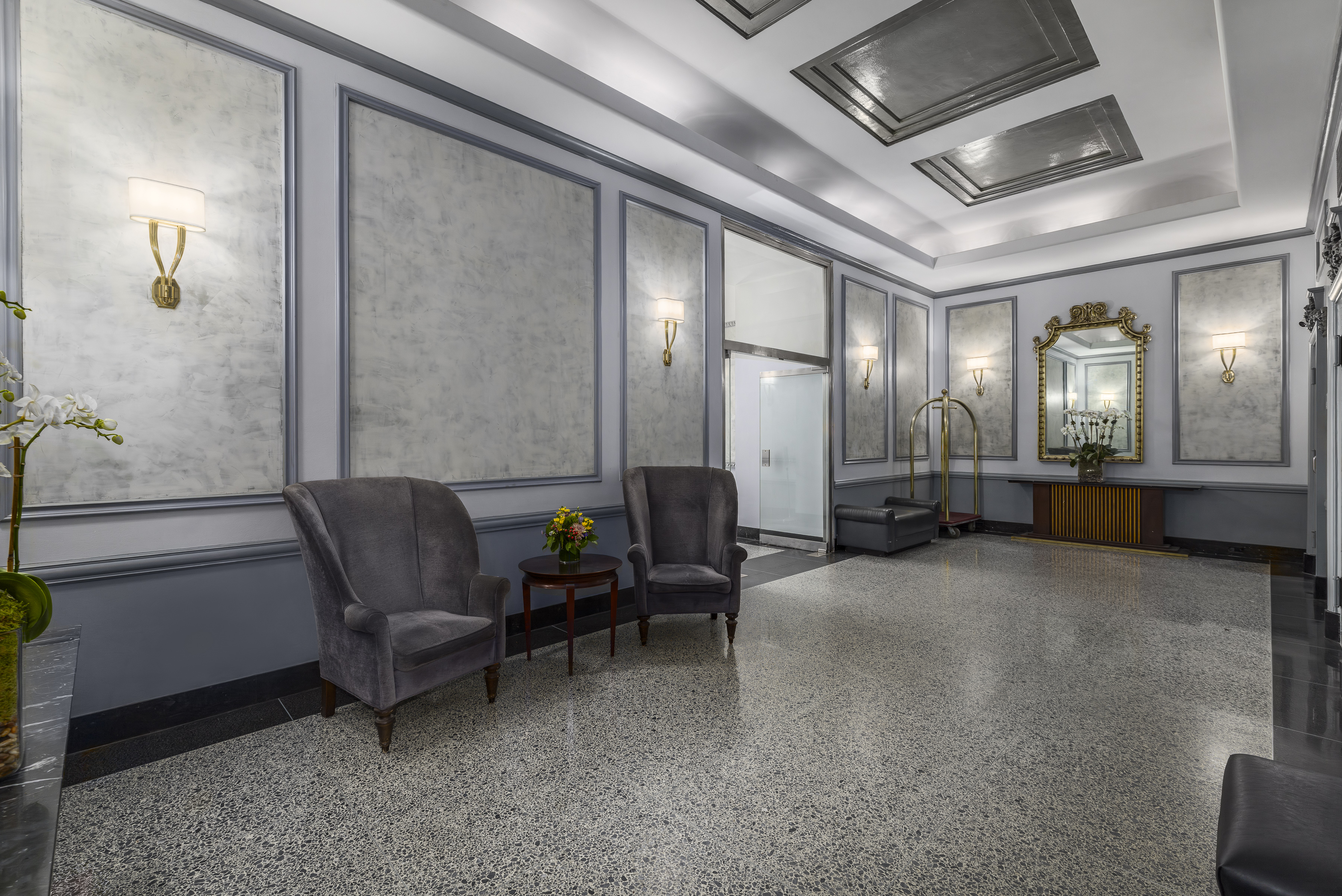 47 East 87th Street, Unit 7A Manhattan, NY 10128 - Photo 19 of 22 a living room with furniture