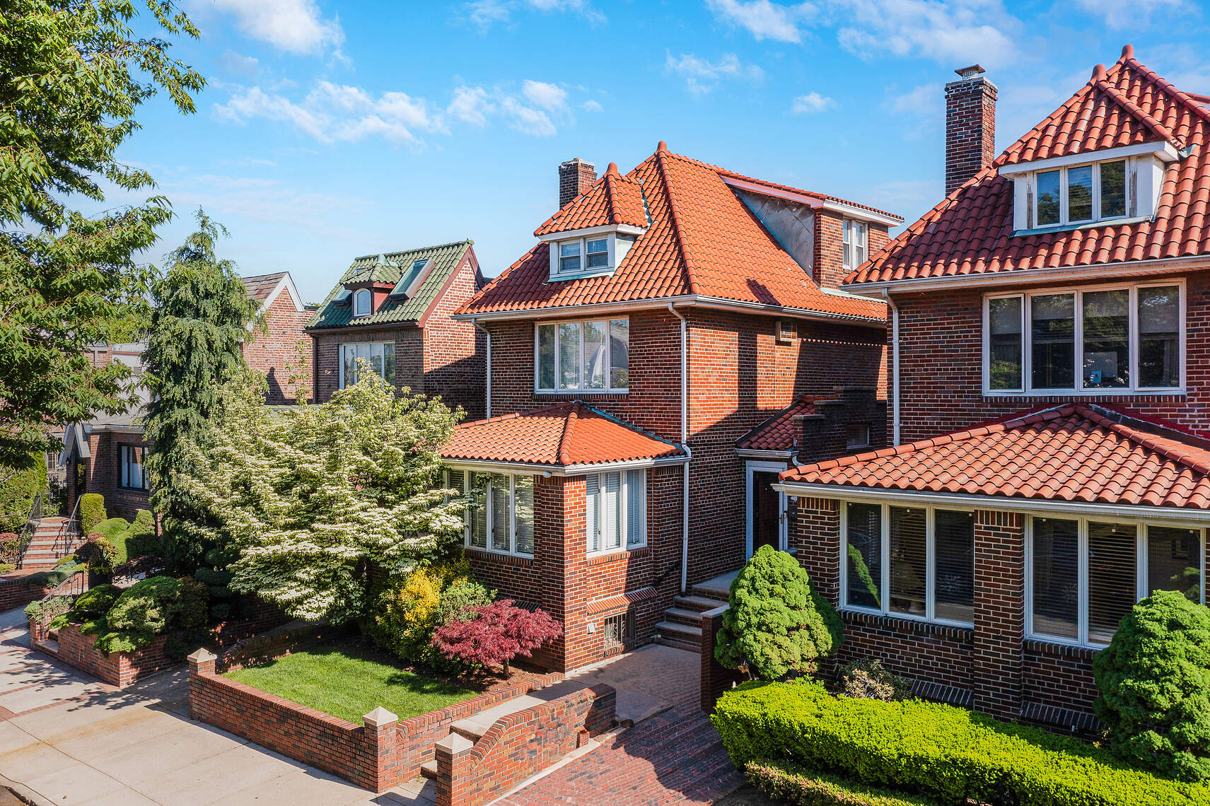 139 82nd Street Brooklyn, NY 11209 - Photo 4 of 23 front view of a house
