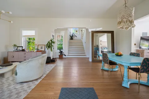 $2,200,000 | 524 West 47th Street, Miami Beach, FL 33140
