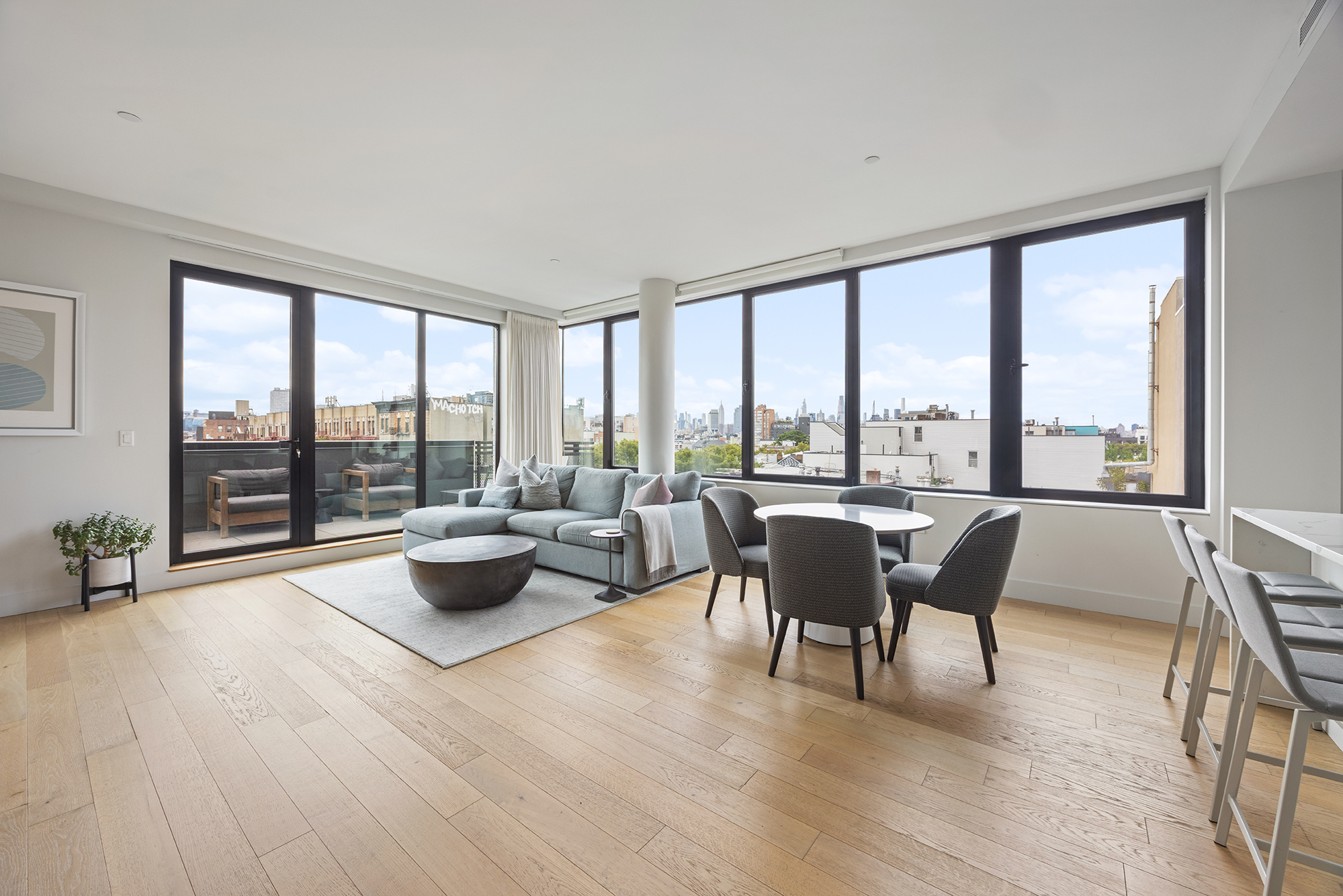 650 Metropolitan Avenue, Unit PH5 Brooklyn, NY 11211 - Photo 1 of 14