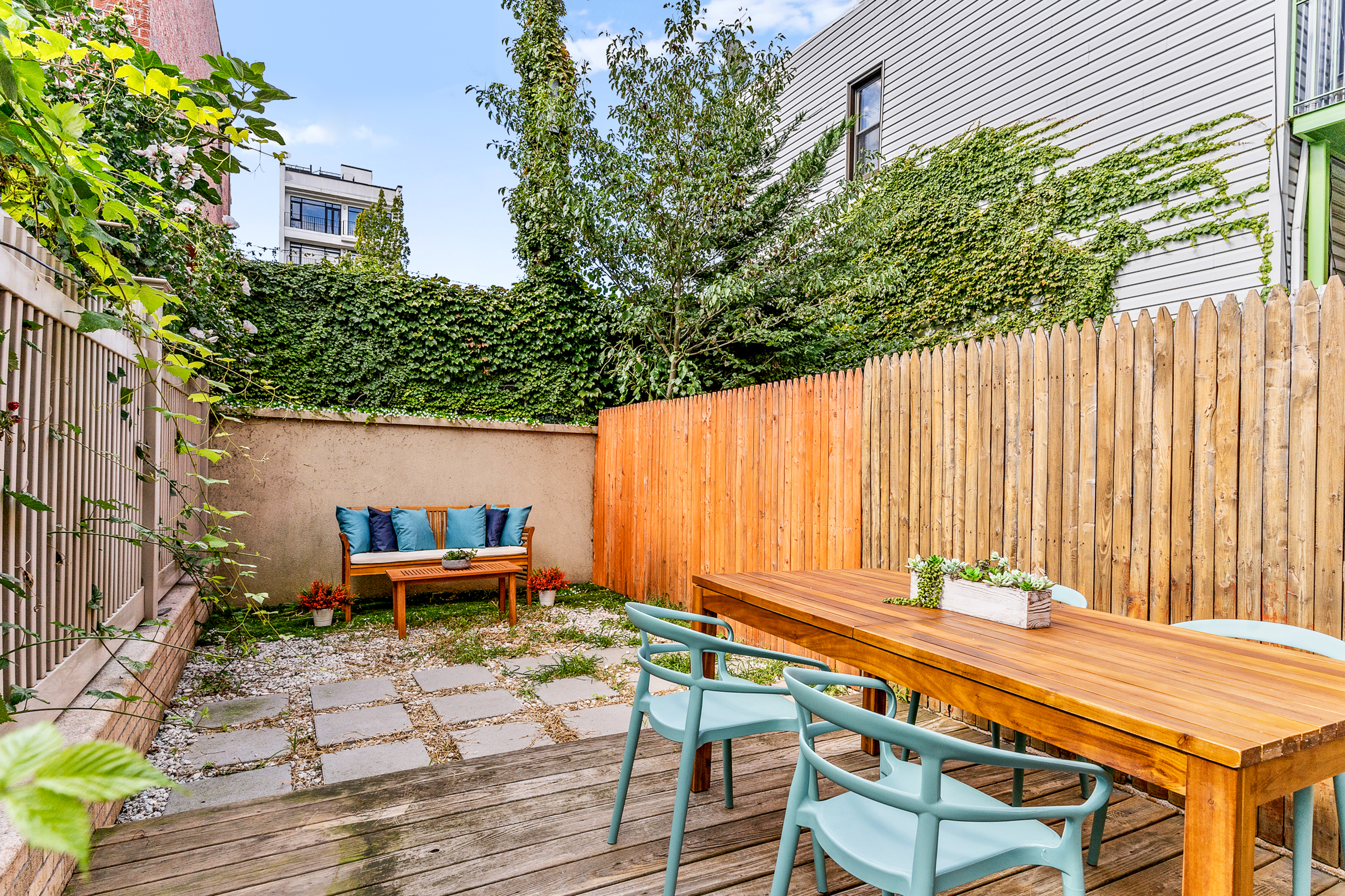 155 Newel Street, Unit 1A Brooklyn, NY 11222 - Photo 1 of 16