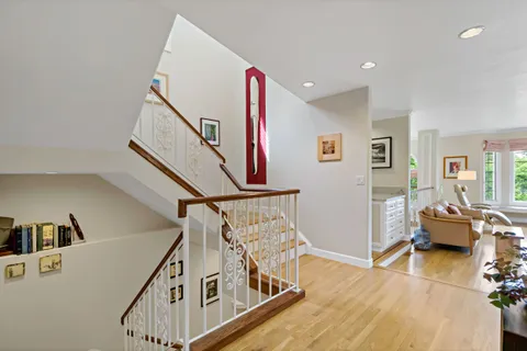 $3,000,000 | 616 Lakeview Way, Redwood City, CA 94062