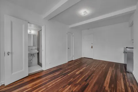 $300,000 | 5 Tudor City Place, Unit 1126 | Murray Hill