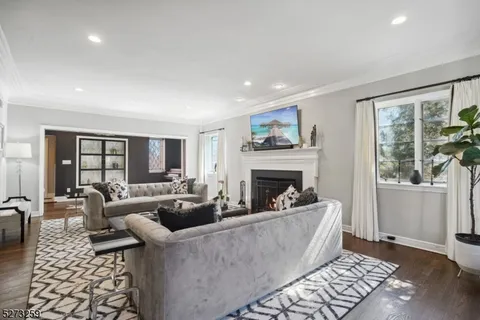 $1,695,000 | 116-118 Wyoming Avenue, Maplewood, NJ 07040