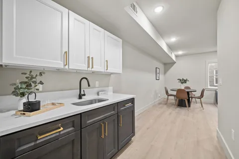 $650,000 | 279 Pearsall Avenue, Unit 1, Jersey City, NJ 07305
