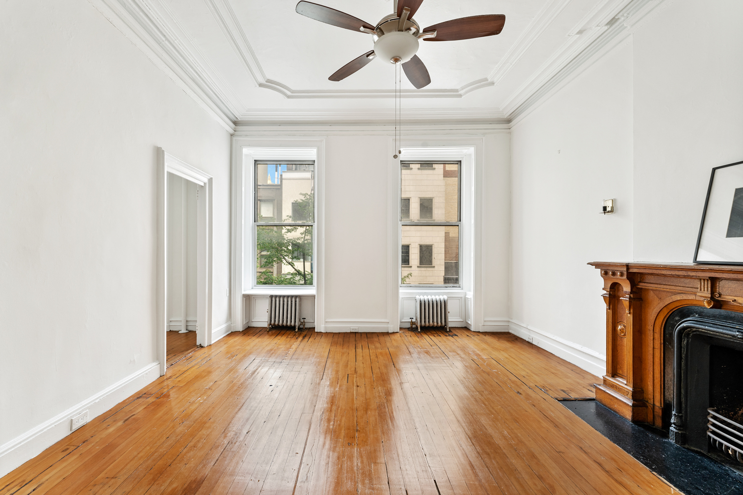 118 East 18th Street, Unit 3 Manhattan, NY 10003 - Photo 2 of 5