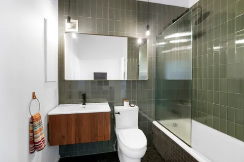 $1,300,000 | 423 Atlantic Avenue, Unit 3J | Boerum Hill