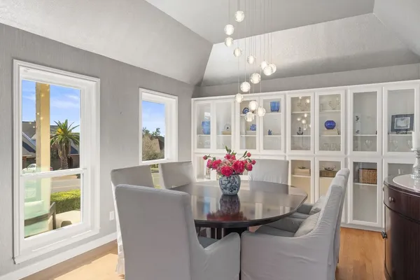 $1,425,000 | 6659 Whitemarsh Valley Walk, Austin, TX 78746