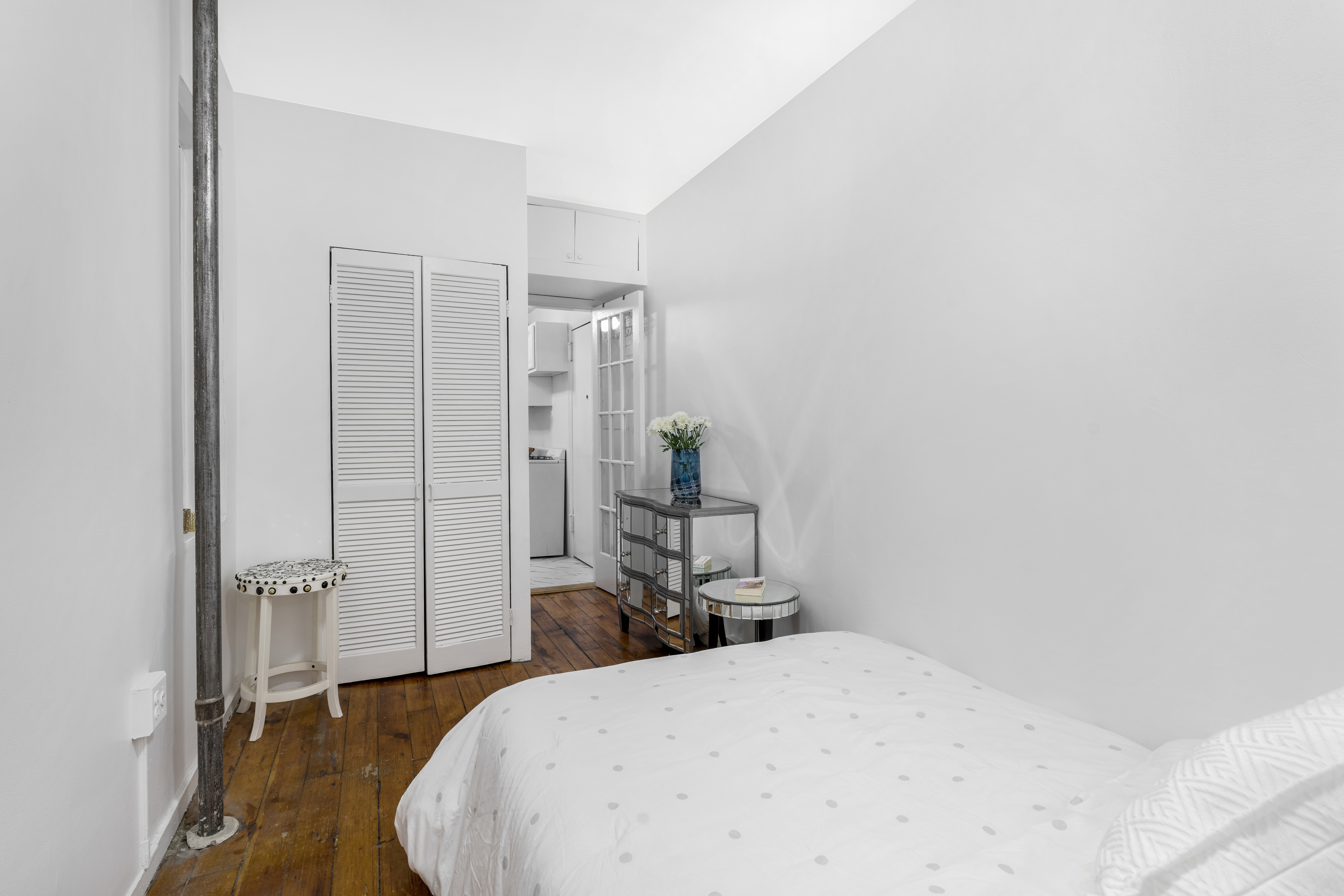317 East 73rd Street, Unit 3FE Manhattan, NY 10021 - Photo 7 of 9