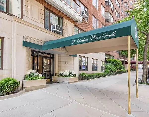 $575,000 | 36 Sutton Place South, Unit 11D | Sutton Place