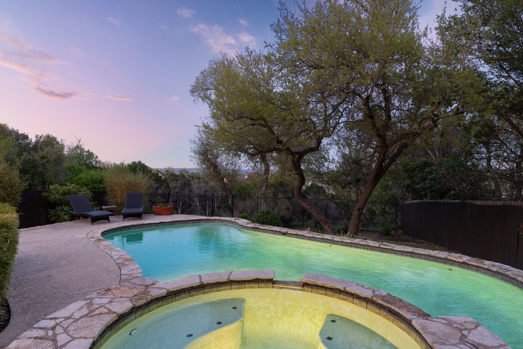 12424 Fairfax Ridge Place Austin, TX 78738 - Photo 31 of 40