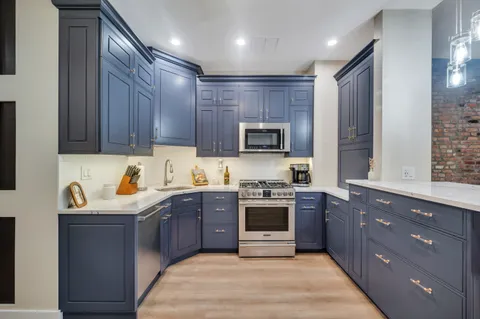 $839,000 | 240 East 30th Street, Unit 2D | Kips Bay