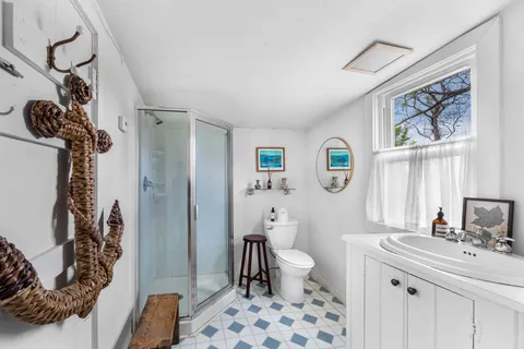 $2,500,000 | 16 Redwood Road, Sag Harbor, NY 11963