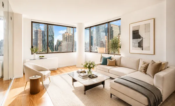$899,000 | 350 West 50th Street, Unit 23I | Hell's Kitchen