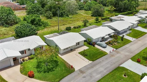 $250,000 | 142 Northwest 10th Court, Boynton Beach, FL 33426