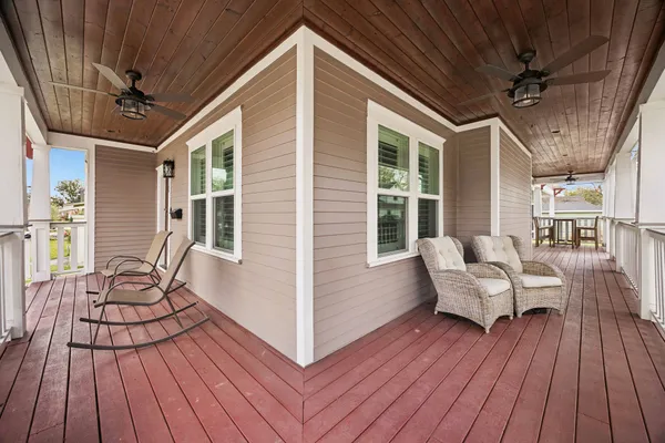 Contact Agent | 611 Cordell Street, Houston, TX 77009