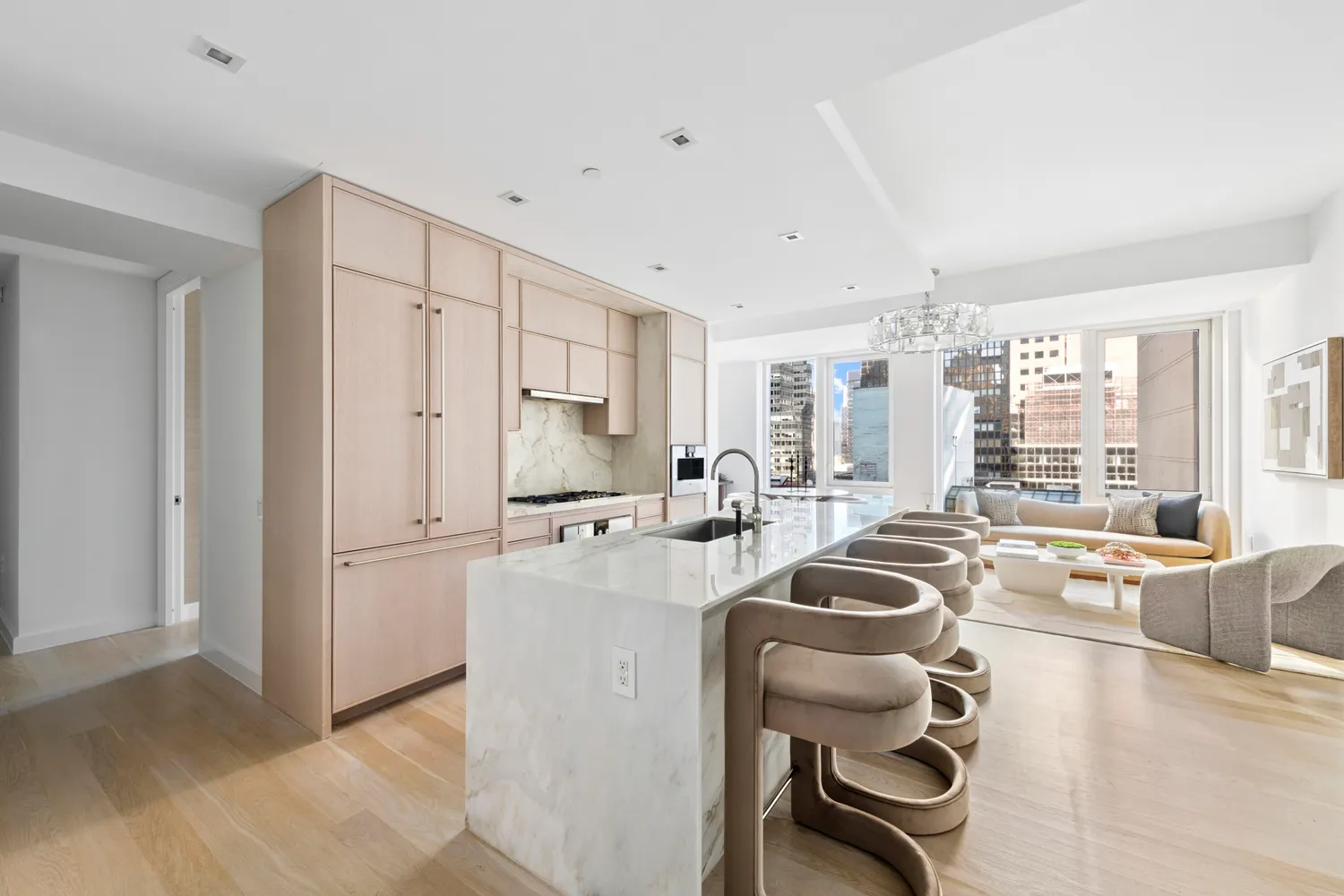 $2,750,000 | 138 East 50th Street, Unit 21A | Midtown East
