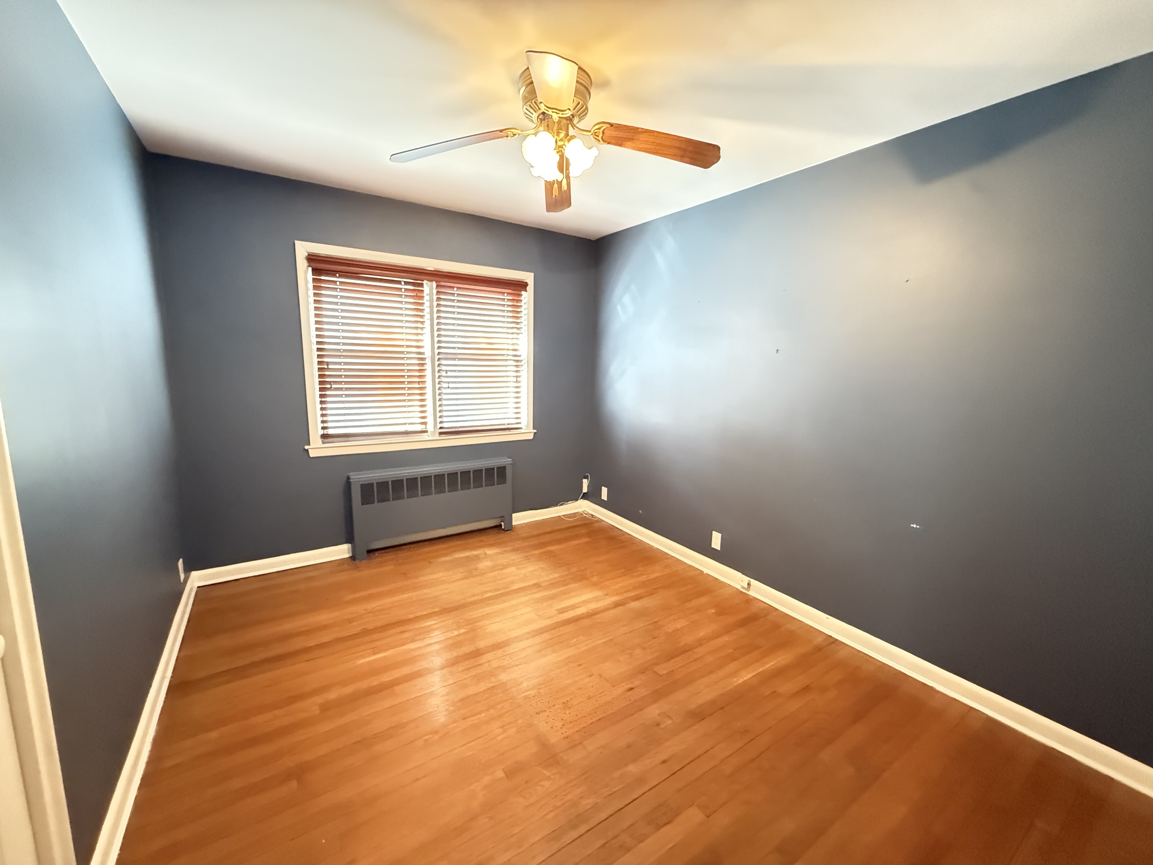 3236 Country Club Road Bronx, NY 10465 - Photo 13 of 22 a view of empty room with a window