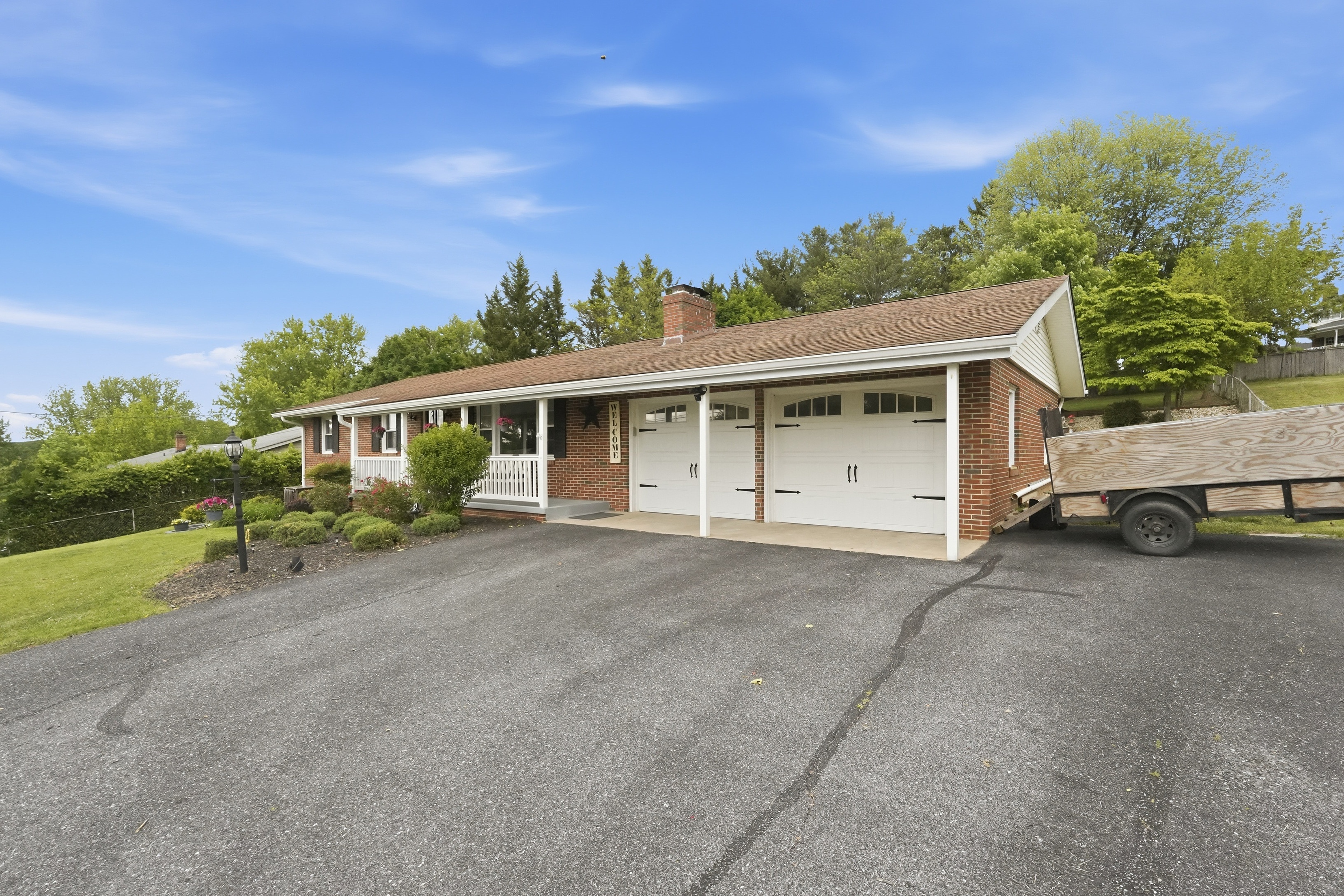 7717 McKaig Road Frederick, MD 21701 - Photo 5 of 53 a view of a house with a backyard and road