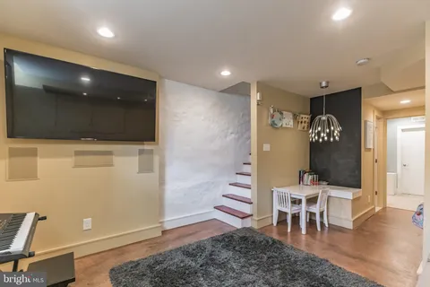 $650,000 | Poplar Street, Philadelphia, PA 19130