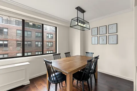 $1,600,000 | 345 East 73rd Street, Unit 11KL | Lenox Hill
