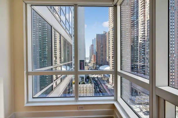 $4,500 | 350 West 42nd Street, Unit 12C | Hell's Kitchen