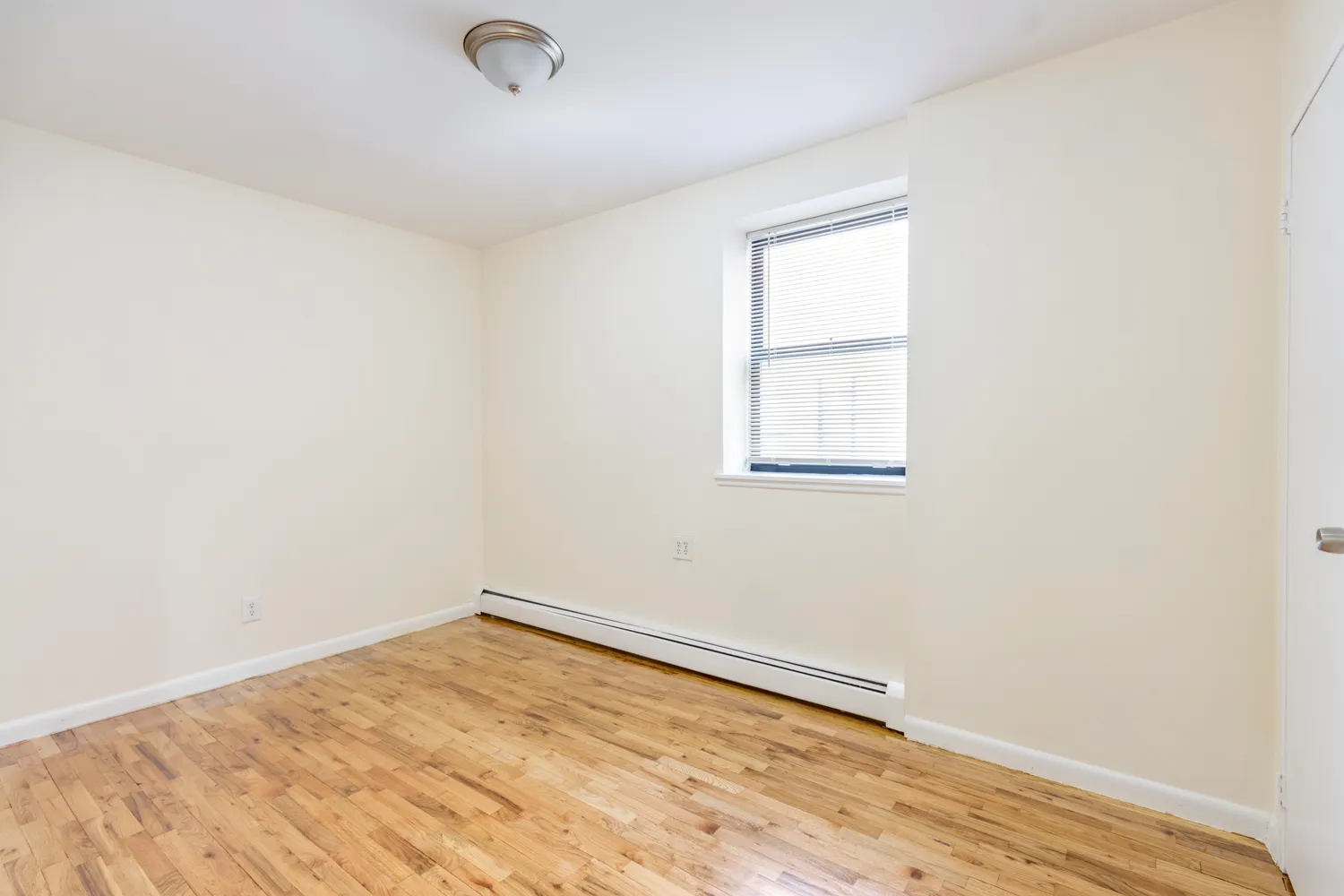 $3,000 | 319 East 105th Street, Unit 5F | East Harlem