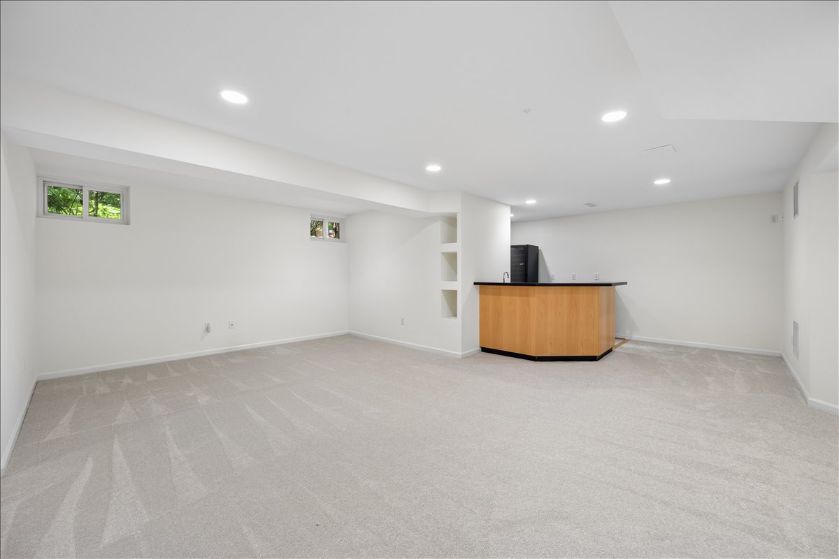 18710 Severn Road Gaithersburg, MD 20879 - Photo 71 of 96