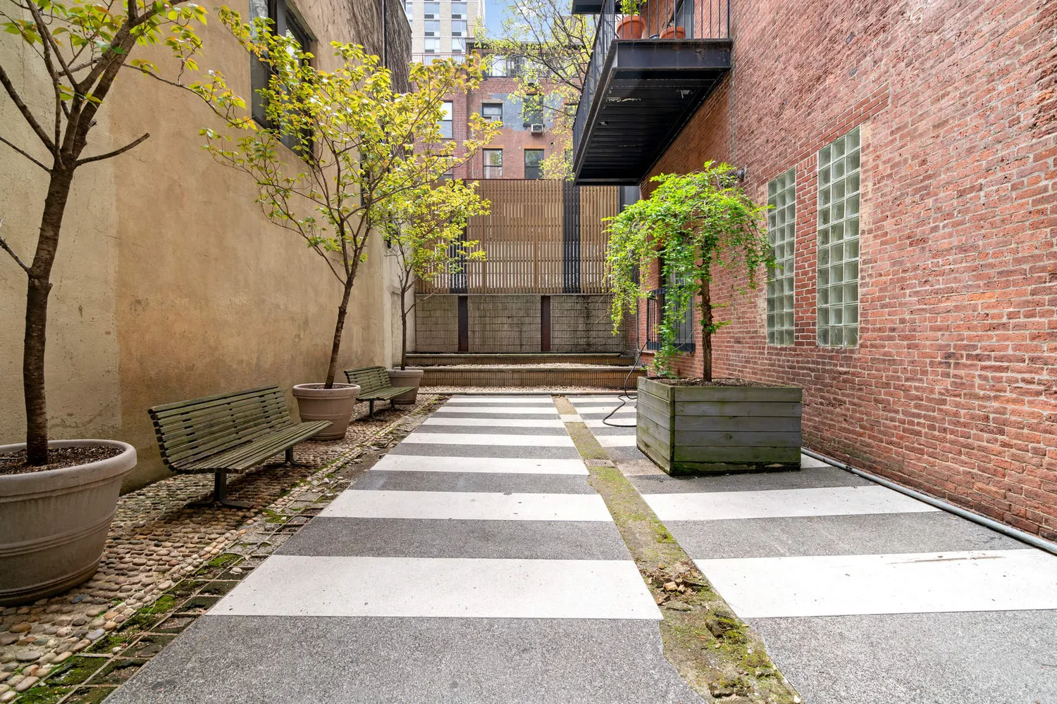 $9,500 | 114 East 13th Street, Unit 8C | Greenwich Village