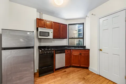 $7,550 | 140 Orchard Street, Unit 10 | Lower East Side