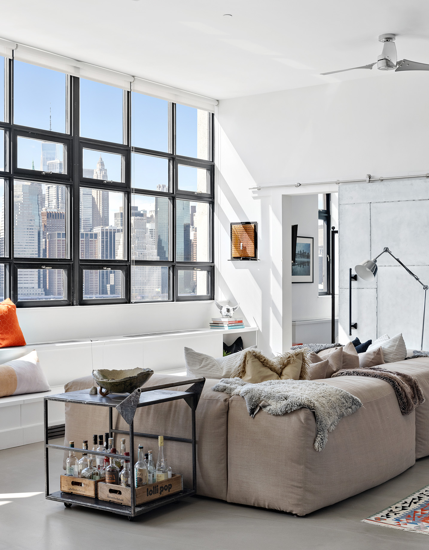 360 Furman Street, Unit 836 Brooklyn, NY 11201 - Photo 4 of 36