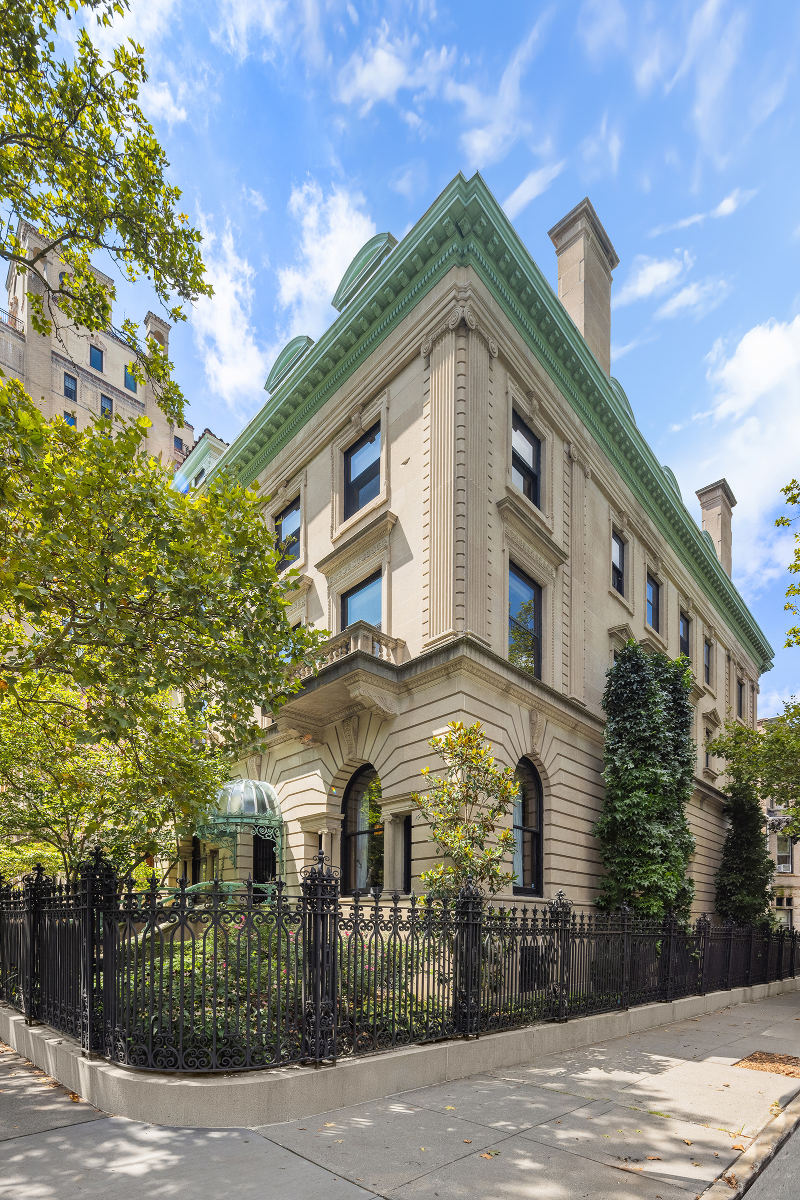 18 Prospect Park West Brooklyn, NY 11215 - Photo 1 of 33 a front view of a house