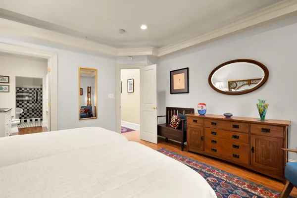 $1,850,000 | 2021 N Street Northwest, Washington, DC 20036