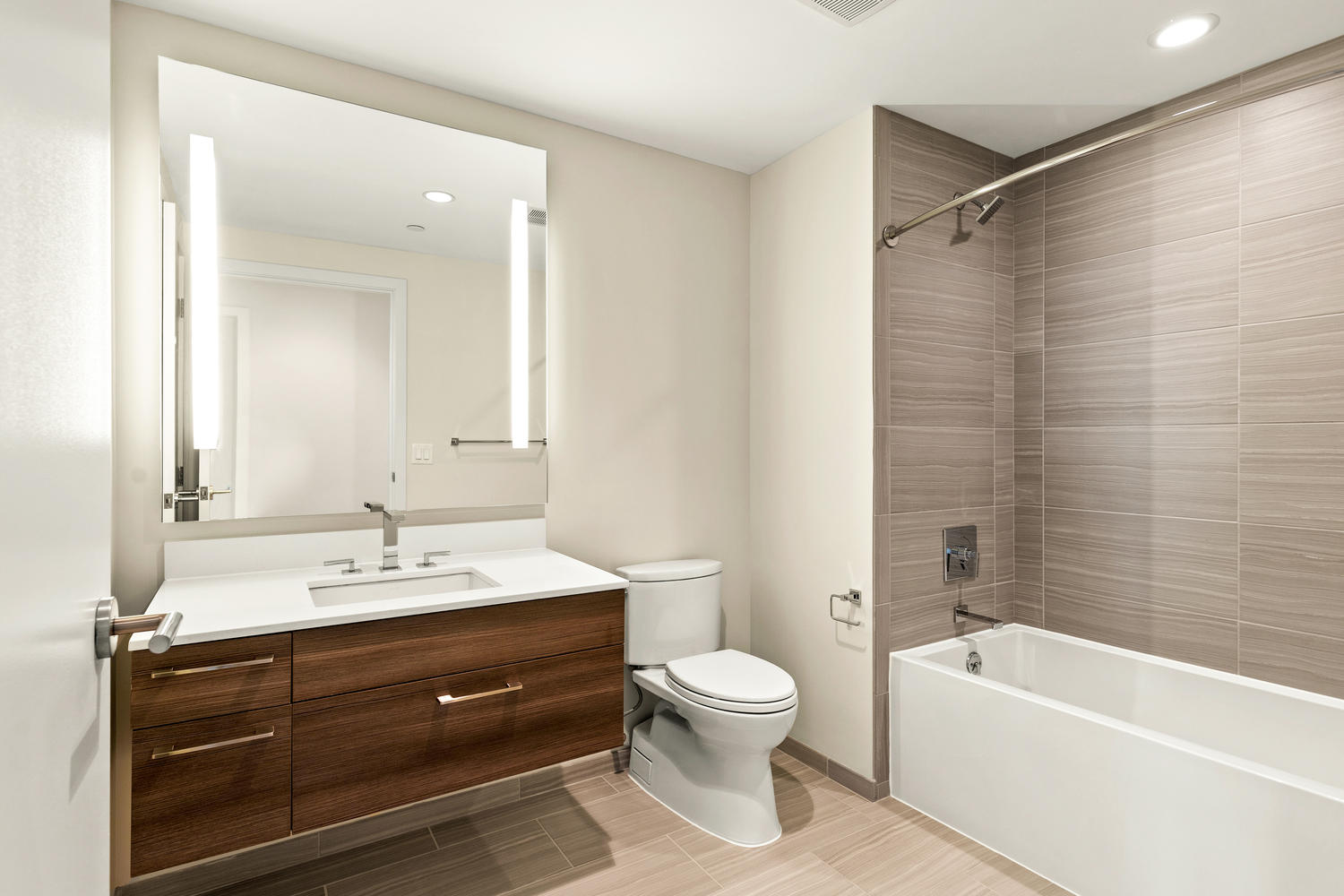 30 Dalton Street, Unit PH Boston, MA 02115 - Photo 4 of 7