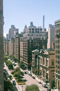 $3,600,000 | 1035 Park Avenue, Unit 11B | Upper East Side