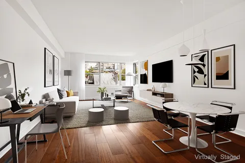 $1,175,000 | 11 5th Avenue, Unit 7S | Greenwich Village