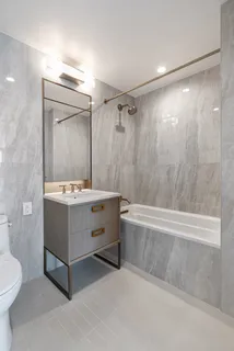 $2,750,000 | 3 Court Square, Unit 2911 | Long Island City