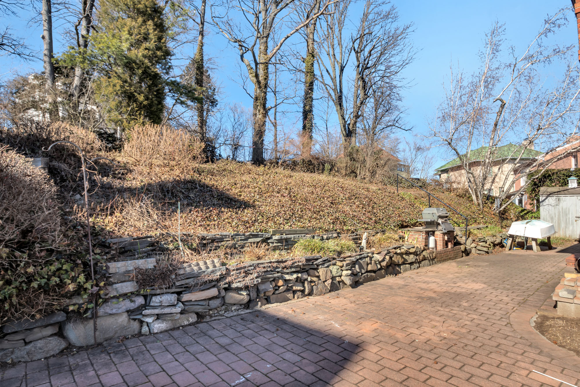 89 Nixon Avenue Staten Island, NY 10304 - Photo 25 of 35