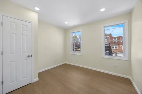 $260,000 | 1051 Springfield Road, Darby, PA 19023