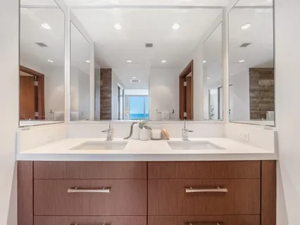 $3,495,000 | 1555 Kapiolani Boulevard, Unit 2002, Honolulu, HI 96814