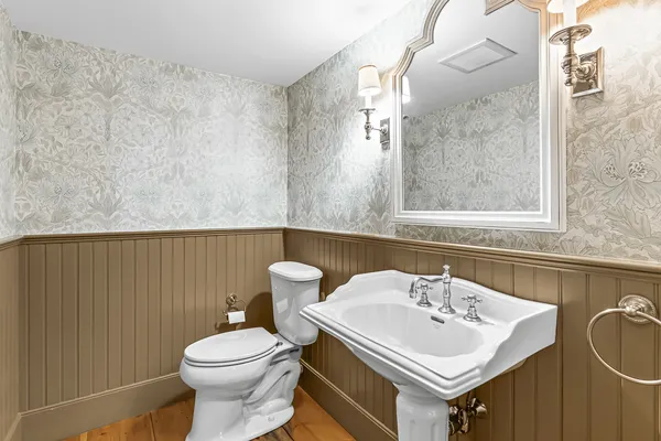 $12,000 | 60 Washington Street, Sherborn, MA 01770