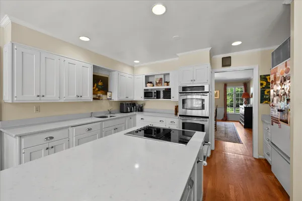 $2,400,000 | 11304 Skipwith Lane, Potomac, MD 20854