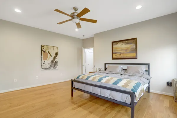 $2,000,000 | 4715 38th Street North, Arlington, VA 22207