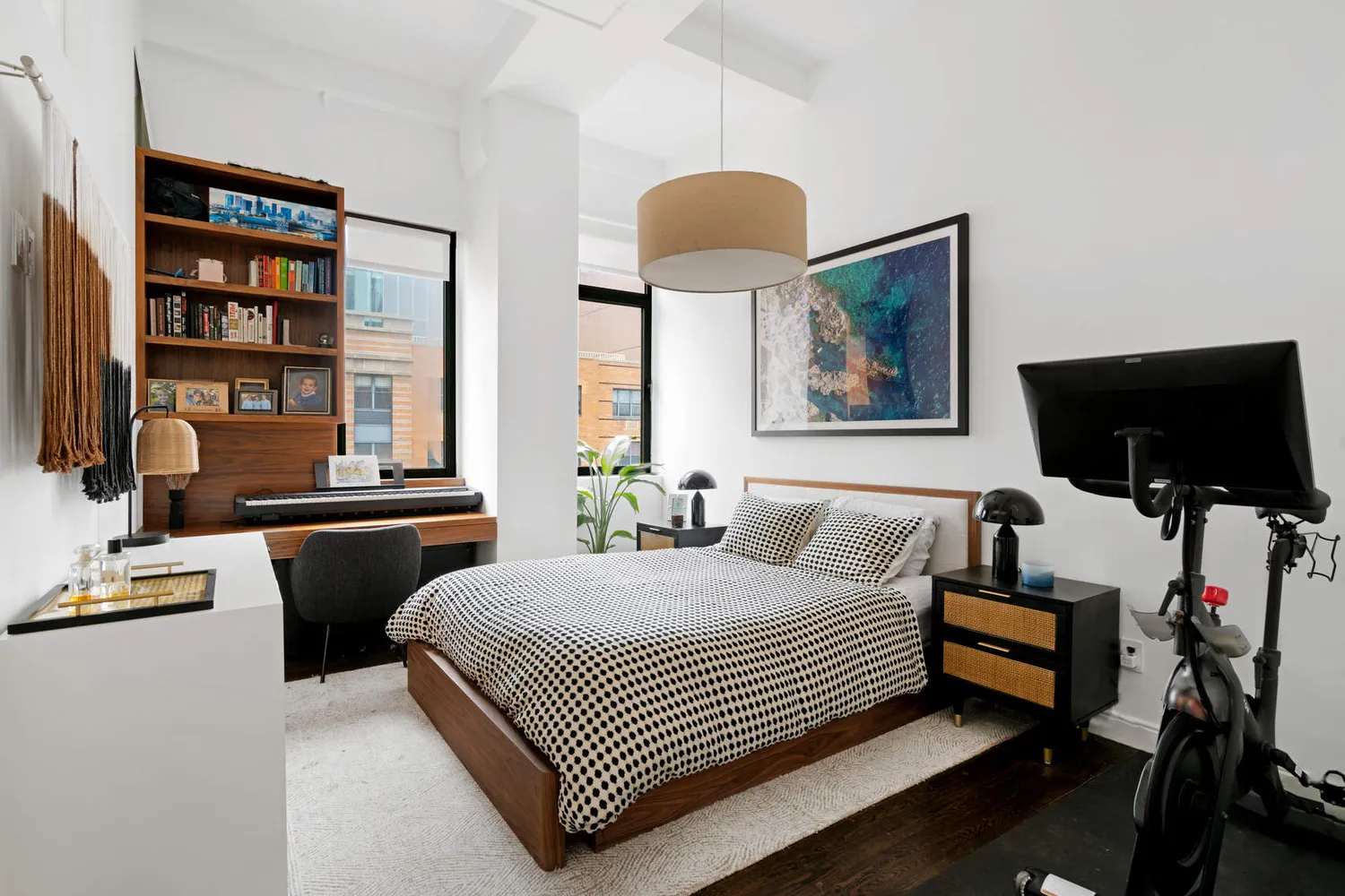 $9,500 | 114 East 13th Street, Unit 8C | Greenwich Village