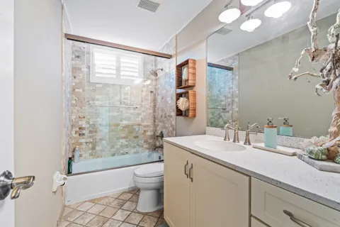 $1,550,000 | 8525 Seacrest Drive, Vero Beach, FL 32963