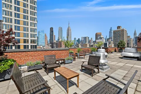 $425,000 | 200 East 27th Street, Unit 1G | Kips Bay
