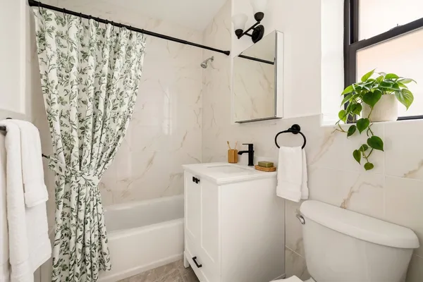 $585,000 | 47-39 40th Street, Unit 1B | Sunnyside