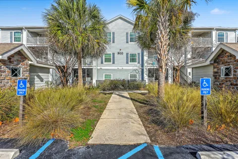 $339,975 | 1300 Park W Boulevard, Unit 824, Mount Pleasant, SC 29466